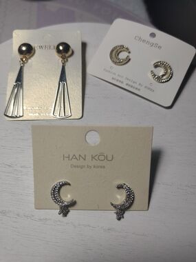 Silver Crescent Moon Stud Earrings